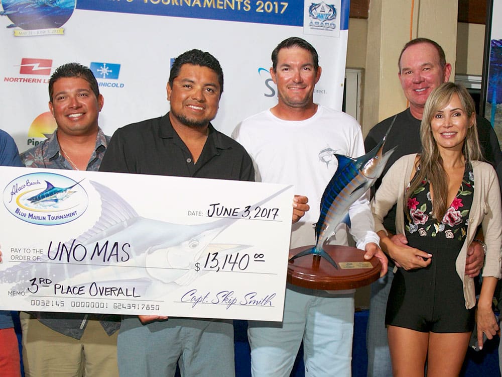 2017 Abaco Beach Blue Marlin Tournament uno mas third place team